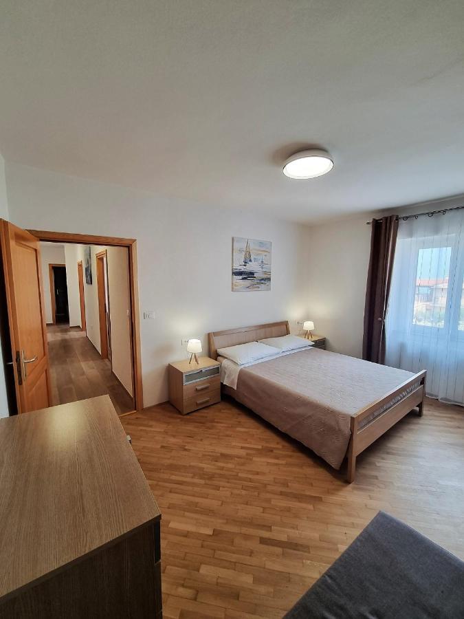 Apartments Valentina Umag Buitenkant foto